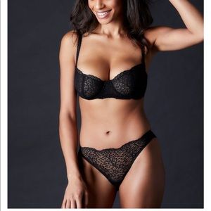 Lacy black Journelle bra worn less than 3 times!!